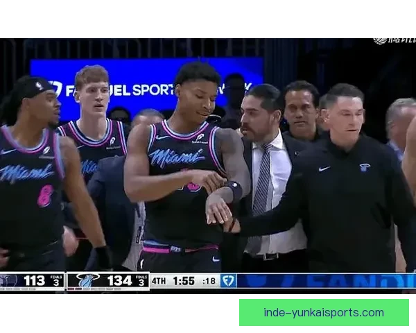 迈阿密热火大胜灰熊收获关键胜利展现强势火力