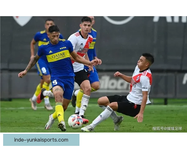 蒙得维的亚国民队以3比0大胜塞罗拉尔戈 展现强大实力 蒙得维的亚国民队以3比0大胜塞罗拉尔戈 展现强大实力